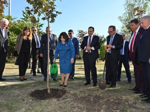 MM nümayəndə heyəti Bolqarıstanda Heydər Əliyevin 100 illiyinə həsr edilən ağacəkmə aksiyasında iştirak edib