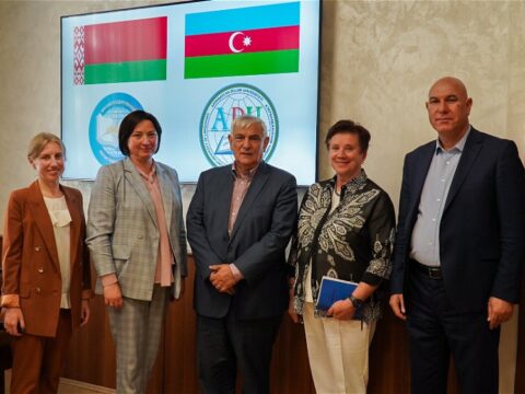 Kamal Abdulla Minsk Dövlət Linqvistik Universitetində mühazirə oxudu – FOTOLAR