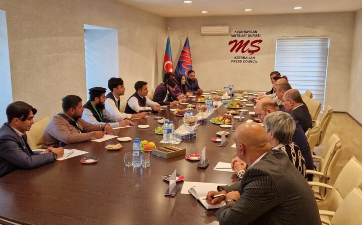 Mətbuat Şurasında Pakistandan olan bir qrup media nümayəndəsi ilə görüş keçirilib Mətbuat Şurasında Pakistandan olan bir qrup media nümayəndəsi ilə görüş keçirilib