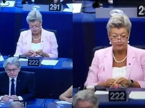 Ursula fon der Lyayenin “əzabverici” çıxışına Avropa komissarından qəribə etiraz