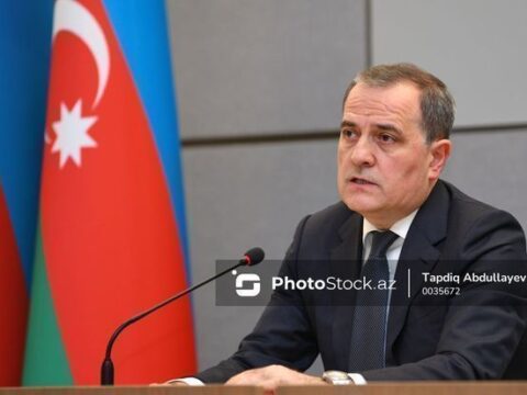 Ceyhun Bayramov: “Qarabağ erməniləri xunta rejimindən yaxa qurtaranda onlara imkanlar açılacaq”