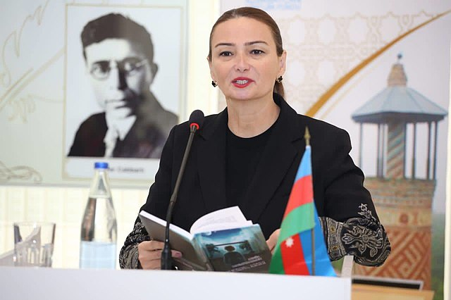 Baş həkimdən komaya düşən Qənirə Paşayeva ilə bağlı AÇIQLAMA: Cüzi…- VİDEO Baş həkimdən komaya düşən Qənirə Paşayeva ilə bağlı AÇIQLAMA: Cüzi…- VİDEO