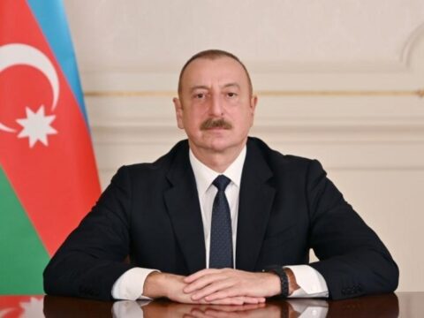 İlham Əliyev və Mehriban Əliyeva Bakıda inşası davam etdirilən Zəfər parkında olublar