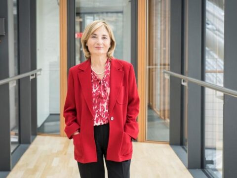 “EIB enerji keçidini sürətləndirmək üçün layihələrə 45 milyard avro ayıracaq”
