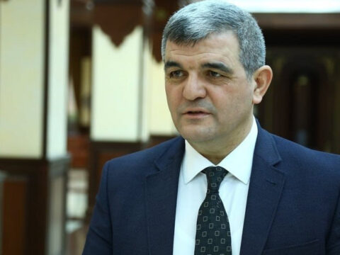 Fazil Mustafadan TƏKLİF: Matəm günləri təqvimdən çıxarılsın