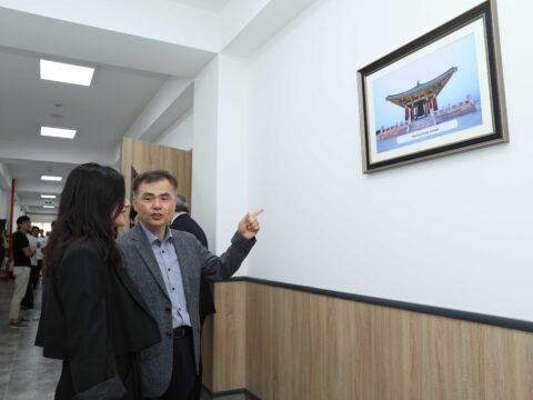 Koreya Qabaqcıl Elm və Texnologiya İnstitutunun alimi BDU tələbələri ilə görüşüb