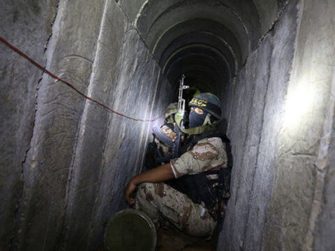 İsrail ordusu HƏMAS-ın yeraltı tunellərini bombalayır