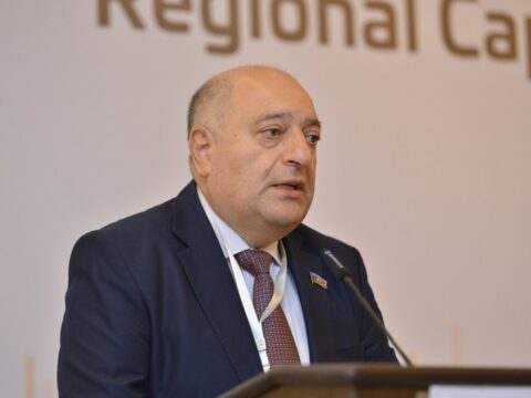 “90-cı illərdə ölkədə yavan çörək çatışmırdı, maaşlar və pensiyalar aylarla verilmirdi”