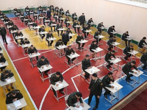 Penitensiar xidmətdə orta rəis heyətində qulluğa qəbul olmaq istəyənlər imtahan verdi