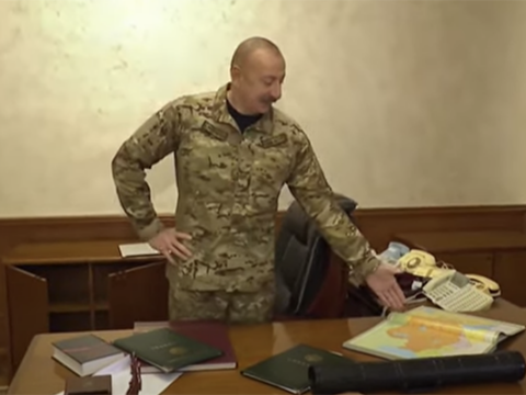 Prezident “xəritə”ni görüb maraqlı reaksiya verdi