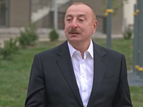 Prezidentin kövrəldiyi anlar – VİDEO