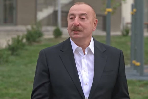 Prezidentin kövrəldiyi anlar – VİDEO