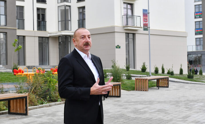 Füzulinin yeni siması göz oxşayır…