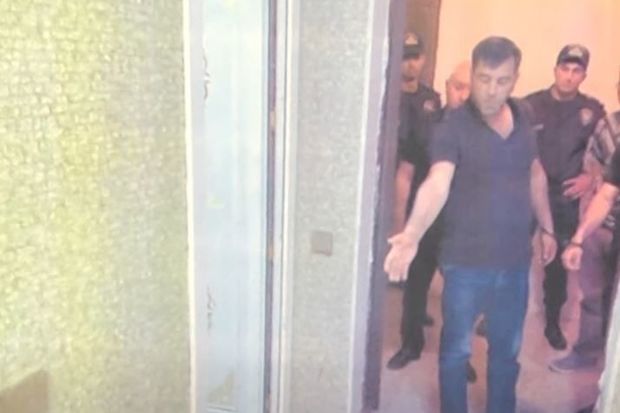 Başqa şəxslərlə görüşən sevgilisini amansızlıqla qətlə yetirdi