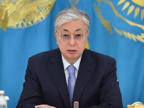 Qazaxıstan Prezidenti qəza baş verən əraziyə gəlib