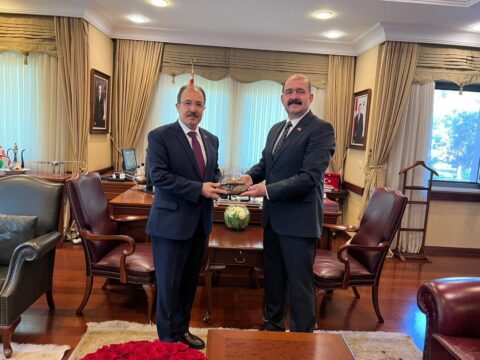 Prorektor təyin olunan türk professor səfirlə görüşdü