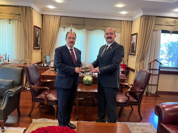 Prorektor təyin olunan türk professor səfirlə görüşdü Prorektor təyin olunan türk professor səfirlə görüşdü