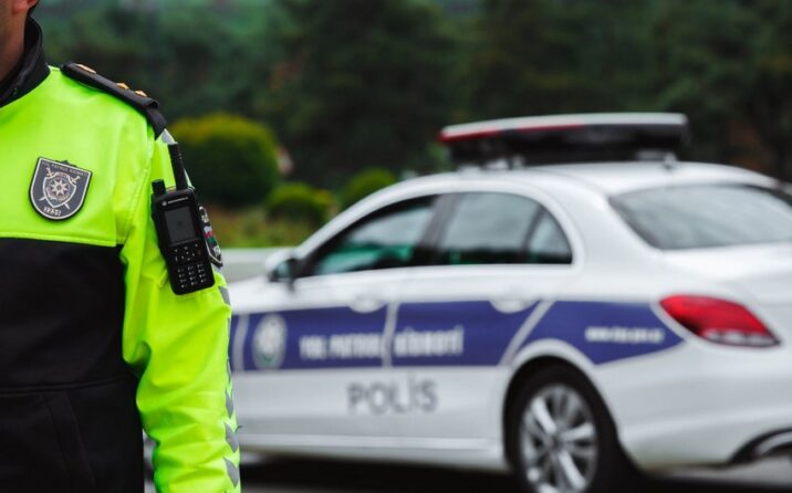 Yol polisi sürücülərə müraciət edib Yol polisi sürücülərə müraciət edib