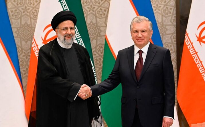Rəisi və Mirziyoyev ikitərəfli əməkdaşlığın daha da genişləndirilməsi yollarını müzakirə ediblər Rəisi və Mirziyoyev ikitərəfli əməkdaşlığın daha da genişləndirilməsi yollarını müzakirə ediblər