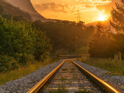 Astara dəmir yolu dəhlizinin inşasına başlanılacaq vaxt açıqlandı