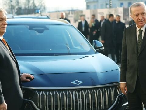 Orban Ərdoğana at hədiyyə etdi