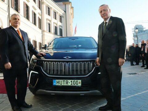 Türkiyə Prezidenti Macarıstanın Baş nazirinə TOGG avtomobili hədiyyə edib