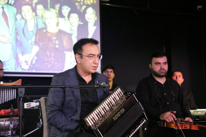 Xalq artisti Ənvər Sadıqov və “Qaytağı” instrumental ansamblı gənclərlə görüşüb