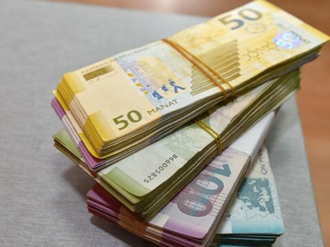 Milli Məclis dənizçilik sahəsində xidmətlərə görə yeni rüsumlari təsdiqləyib