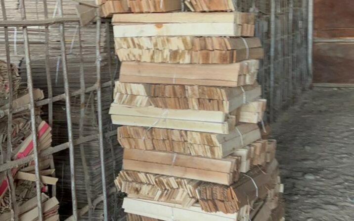 Şəmkirdə sexdə mənbəyi məlum olmayan içlik ağac materialları aşkarlanıb