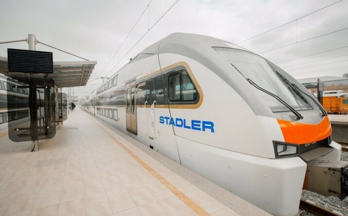 Bakı-Pirşağı-Sumqayıt qatarı elektrik kəsintisinə görə yolda qalıb