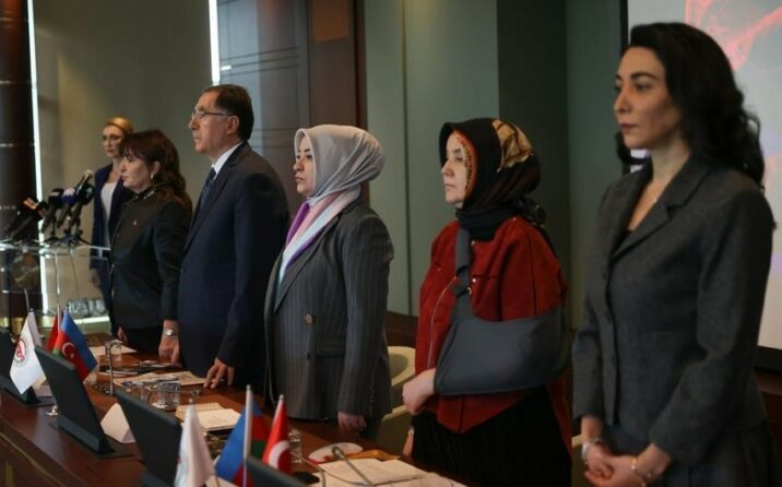 Qərbi azərbaycanlıların hüquqlarının müdafiəsi məsələsi beynəlxalq simpoziumda qaldırılıb Qərbi azərbaycanlıların hüquqlarının müdafiəsi məsələsi beynəlxalq simpoziumda qaldırılıb