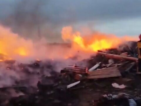 Bakı-Quba-Rusiya avtomobil yolunun kənarındakı yanğın söndürüldü