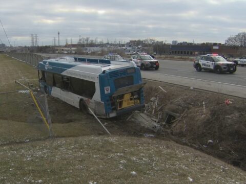 Torontoda ağır yol qəzasında 12 nəfər yaralanıb