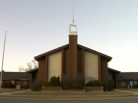 ABŞ kilsəsində ayin zamanı 54 nəfər zəhərləndi