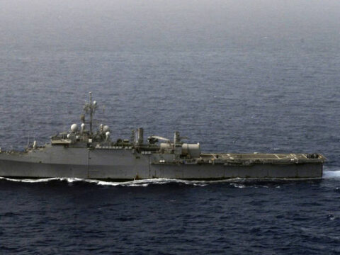 Husilər Qırmızı dənizin cənubuna gəmi əleyhinə ballistik raketlər atıblar