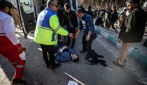 İrandakı partlayışlarda 4 polis ölüb