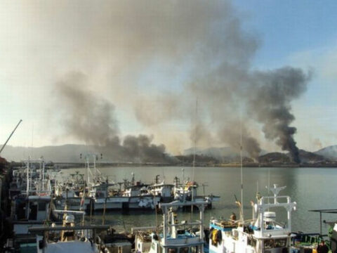 Şimali Koreya Cənubi Koreya adalarına doğru 200-ə yaxın artilleriya mərmisi atıb