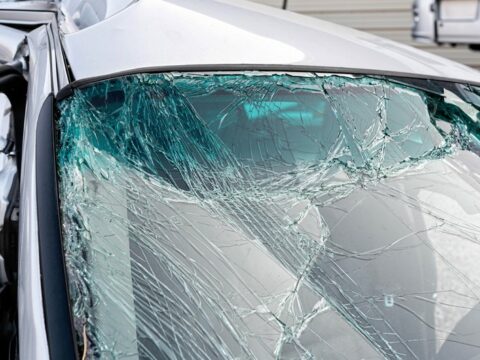 Ağdaşda yük avtomobili “KamAZ”a çırpılıb, ölən var