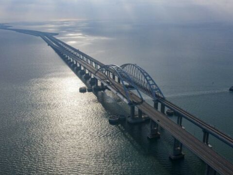 Krım körpüsündə nəqliyyatın hərəkəti dayandırılıb