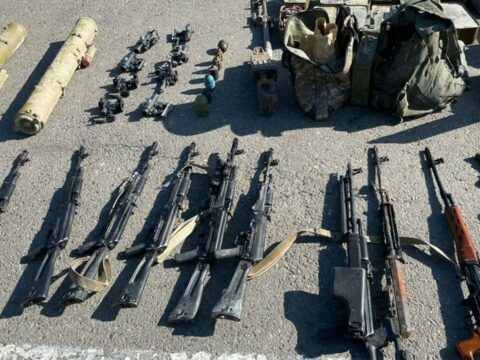 Xankəndidə pulemyot və avtomat silahları aşkarlandı