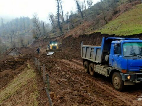 Astara rayonunun Düriyyə‒Şümrüd avtomobil yolu əsaslı şəkildə təmir olunur