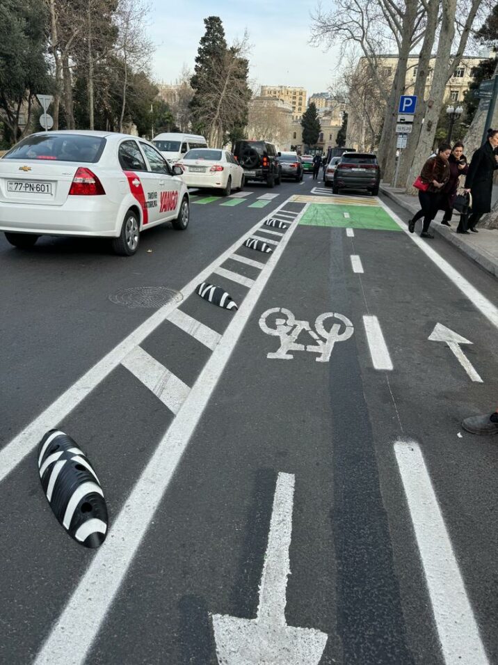 Velosiped zolaqlarına baryerlər quraşdırıldı – FOTO