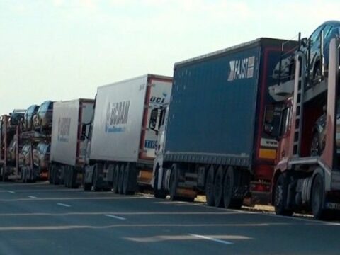 “Qırmızı Körpü” gömrük postunda yük maşınlarının sayı üç dəfəyədək artıb”