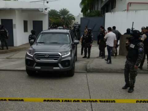 İki polisi qətlə yetirməkdə şübhəli bilinən şəxs saxlanılıb