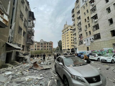 “Anadolu” agentliyinin əməkdaşları Xarkovda raket hücumuna məruz qalıb