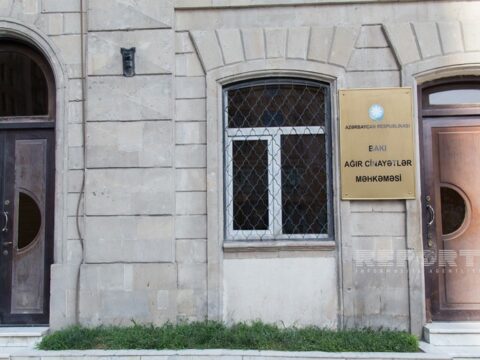 Fazil Mustafaya sui-qəsddə təqsirləndirilən şəxslərin məhkəməsi başlayıb