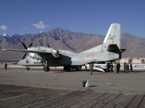 Hindistana məxsus təyyarə 8 ildən sonra okeanın dibində tapılıb