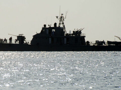 İranın casus gəmisi ABŞ-nin hücumundan öncə Qırmızı dənizi tərk edib