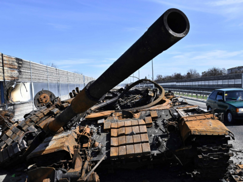 “Rusiya Ukraynaya hücum zamanı malik olduğu tankların 90%-ni itirib…” – “Forbes”