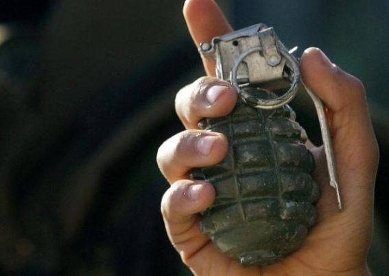 Azərbaycanlı müğənninin maşınına QUMBARA ATIBLAR